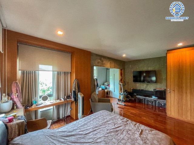 *****บ้านเดี่ยวมือสองย่านกรุงเทพฯ ม.เศรษฐสิริ ราชพฤกษ์-จรัญฯ เนื้อที่กว้างขวางมากถึง 105 ตร.ว. ฟังก์ชัน 3 ห้องนอน 3 ห้องน้ำ ที่จอดรถ 2 คัน บ้านจากผู้พัฒนาโครงการ Sansiri ตั้งบนทำเลแห่งการเดินทาง เชื่อมต่อถนนราชพฤกษ์, ถนนจรัญสนิทวงศ์, ถนนพรานนก, ถนนบรมราชชนี